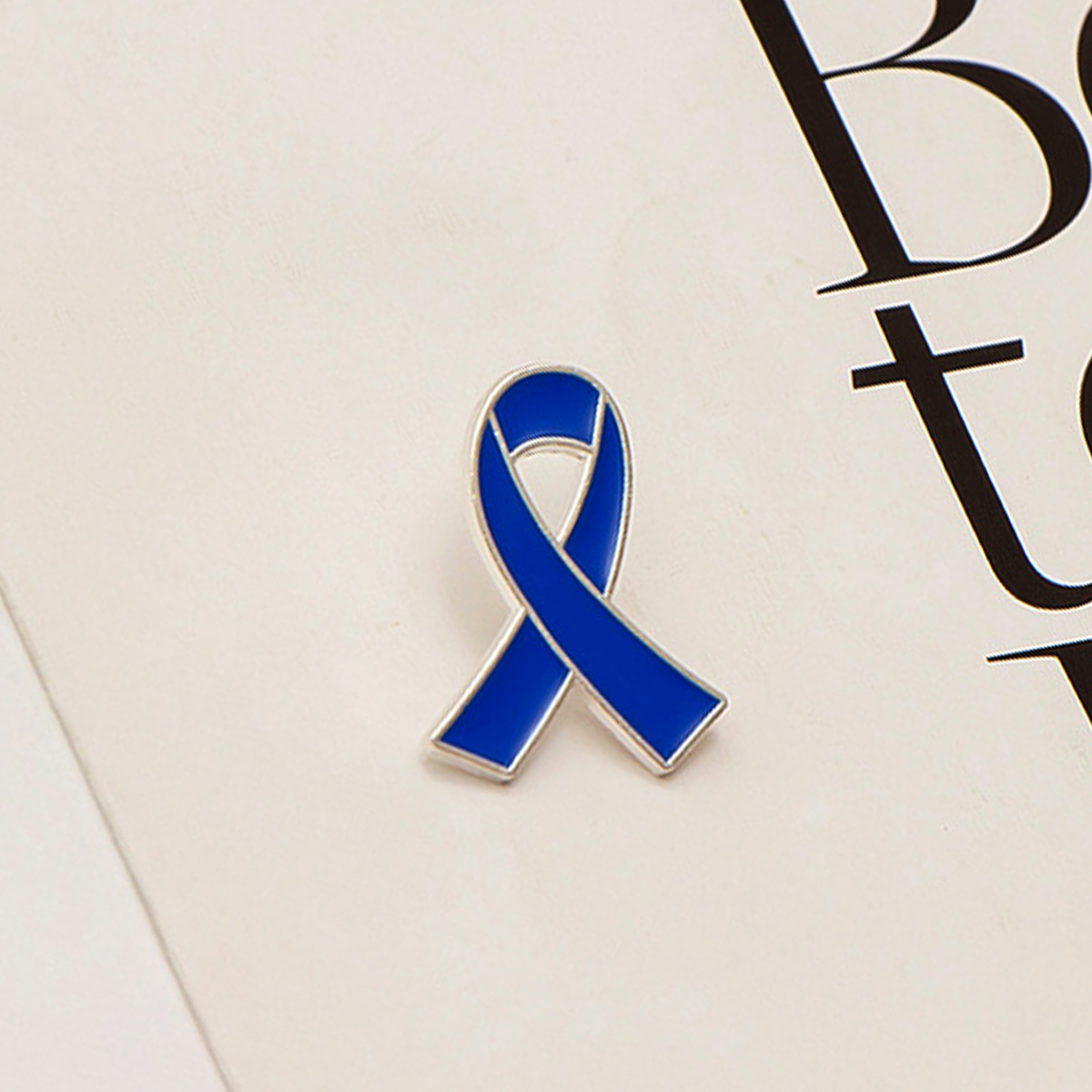 Harong Blue Ribbon Emaille Pin - Men Accessories Online recensie en prijs