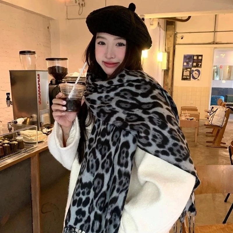 2025 Nieuwe Retro Zijden Luipa - Men Accessories Style recensie en prijs